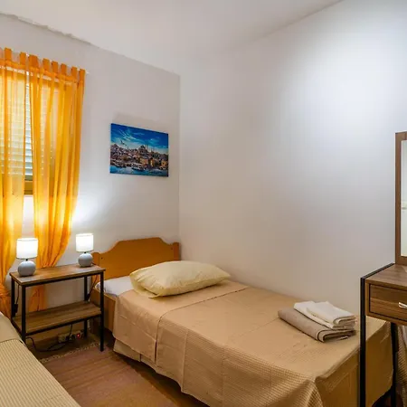 2 Bedroom Amazing In Appartement *